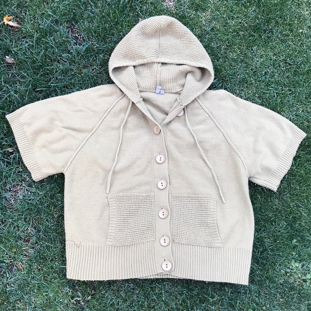 Button down•short sleeve
